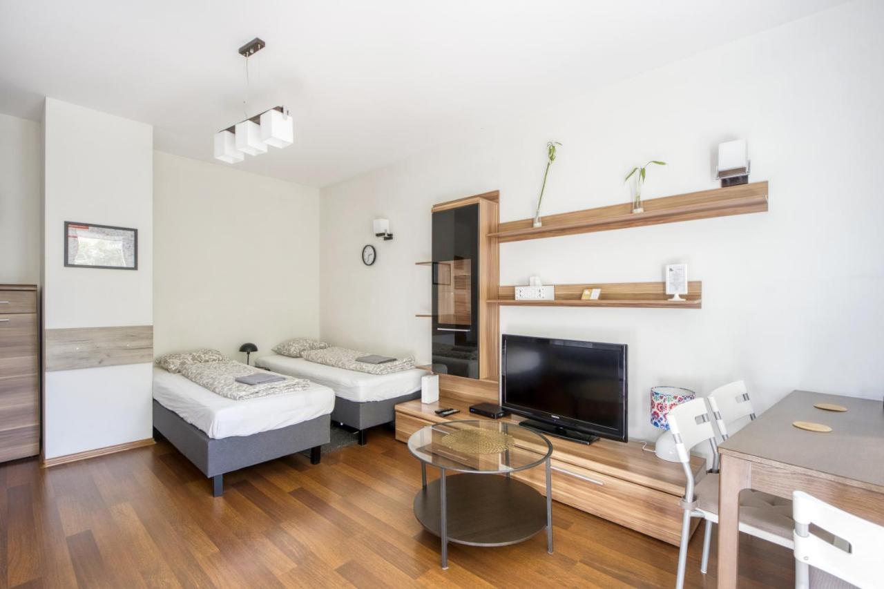 Labo Apartment Towarowa Kercelak Варшава Екстериор снимка