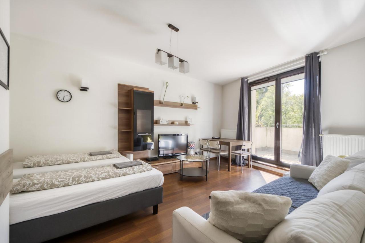 Labo Apartment Towarowa Kercelak Варшава Екстериор снимка